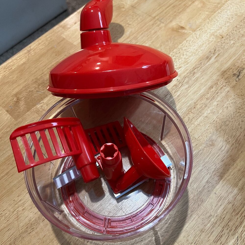 Tupperware Quick Chef® Pro System.- Red